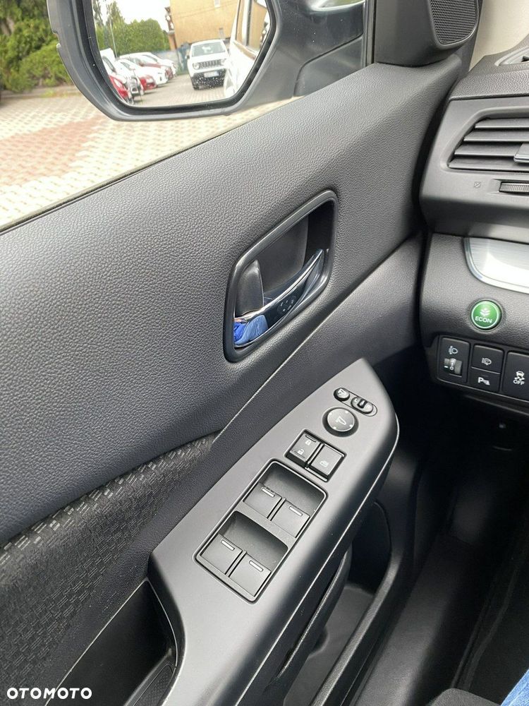 Honda CR-V - 25