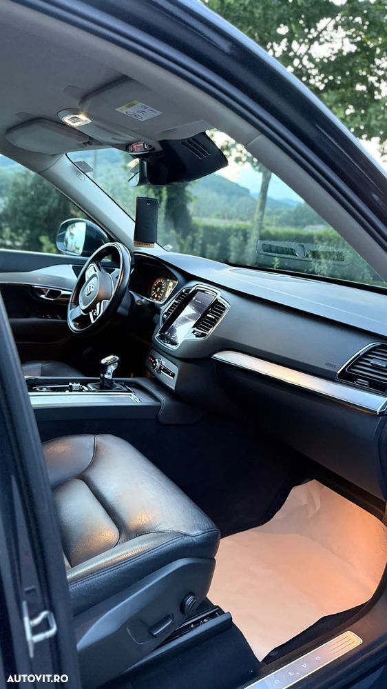 Volvo XC 90 D5 AWD Geartronic Inscription - 8