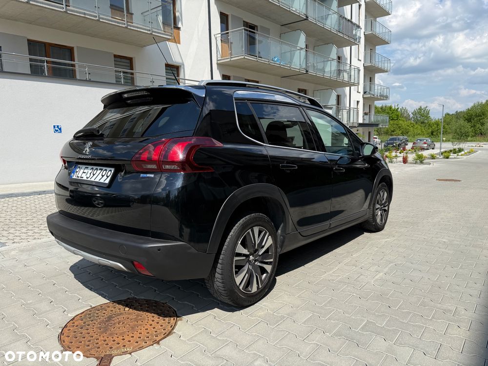 Peugeot 2008 1.2 Pure Tech Style S&S EAT6 - 6