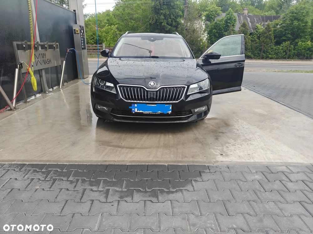 Skoda Superb 2.0 TDI Ambition DSG - 16