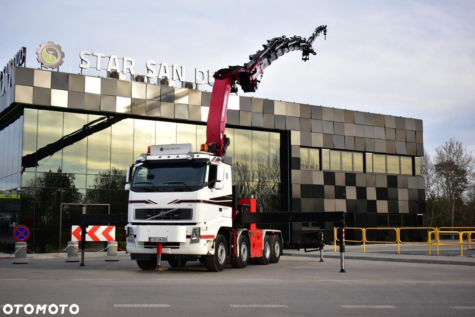 Volvo FH 520 8x2 EFFER 850 Fly Jib HDS Żuraw Wciągarka - 10