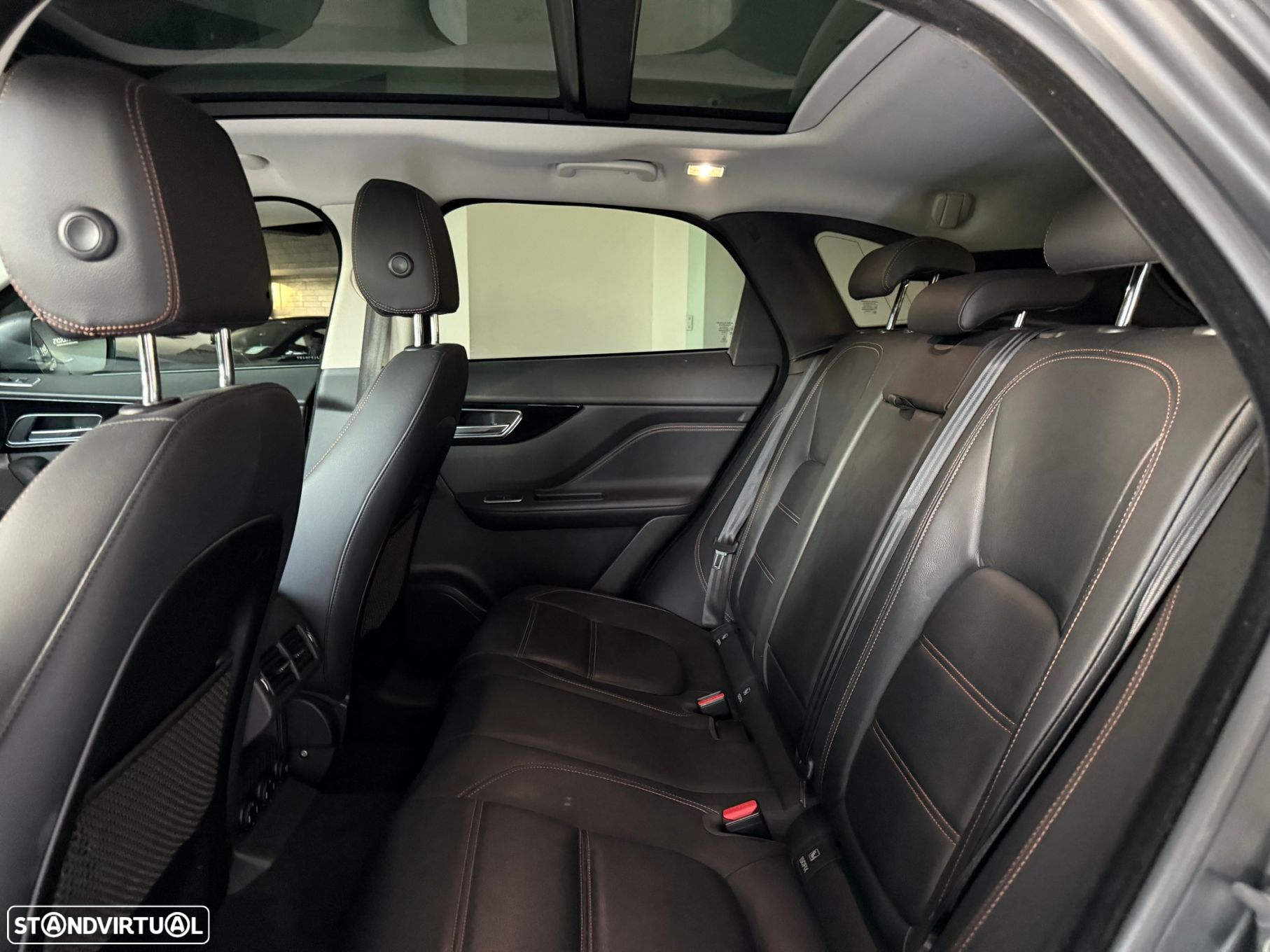 Jaguar F-Pace 20d AWD Aut. R-Sport - 33