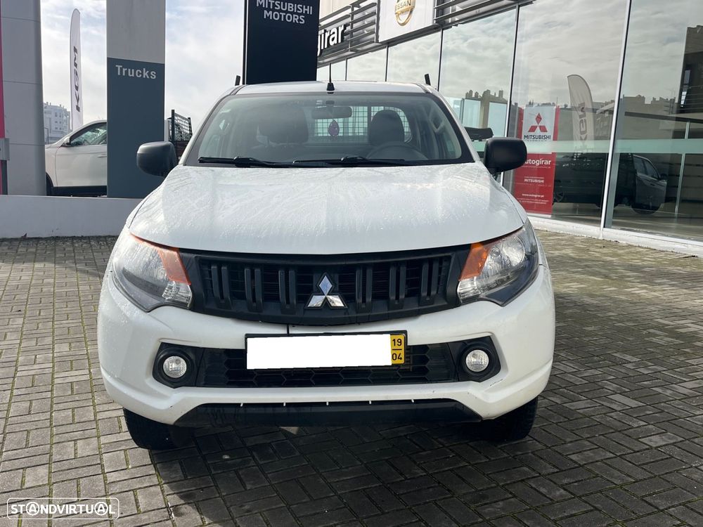 Mitsubishi L200 2.4 DI-D Club Invite CC 4WD - 2