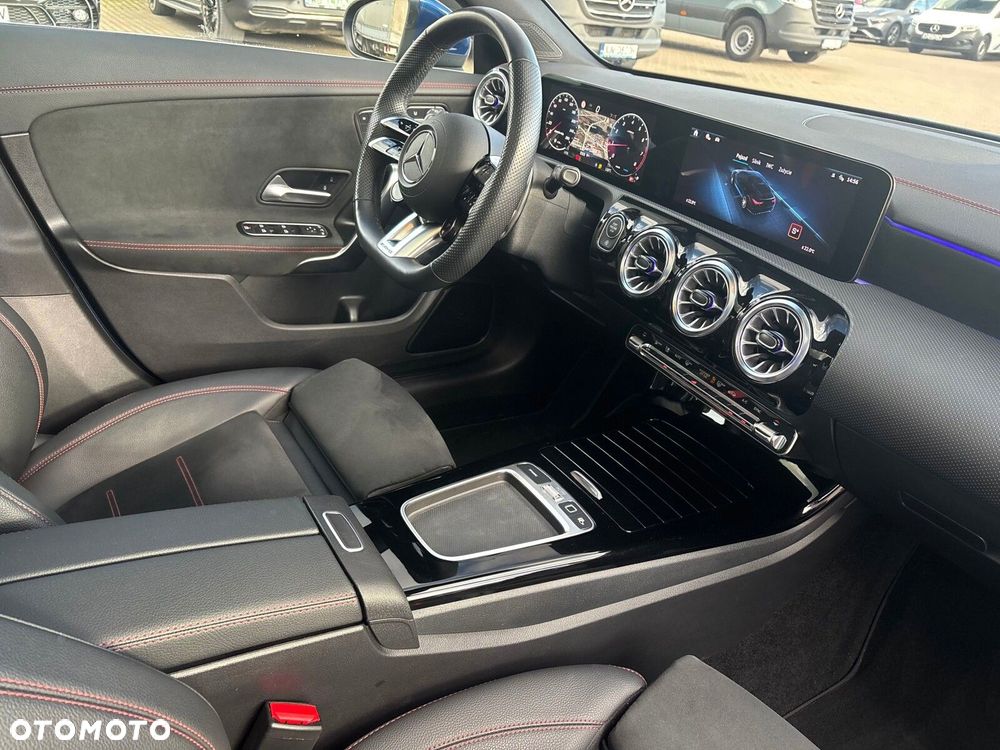Mercedes-Benz CLA - 18