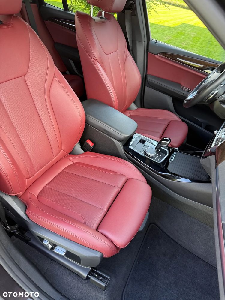 BMW X3 xDrive30i mHEV - 12