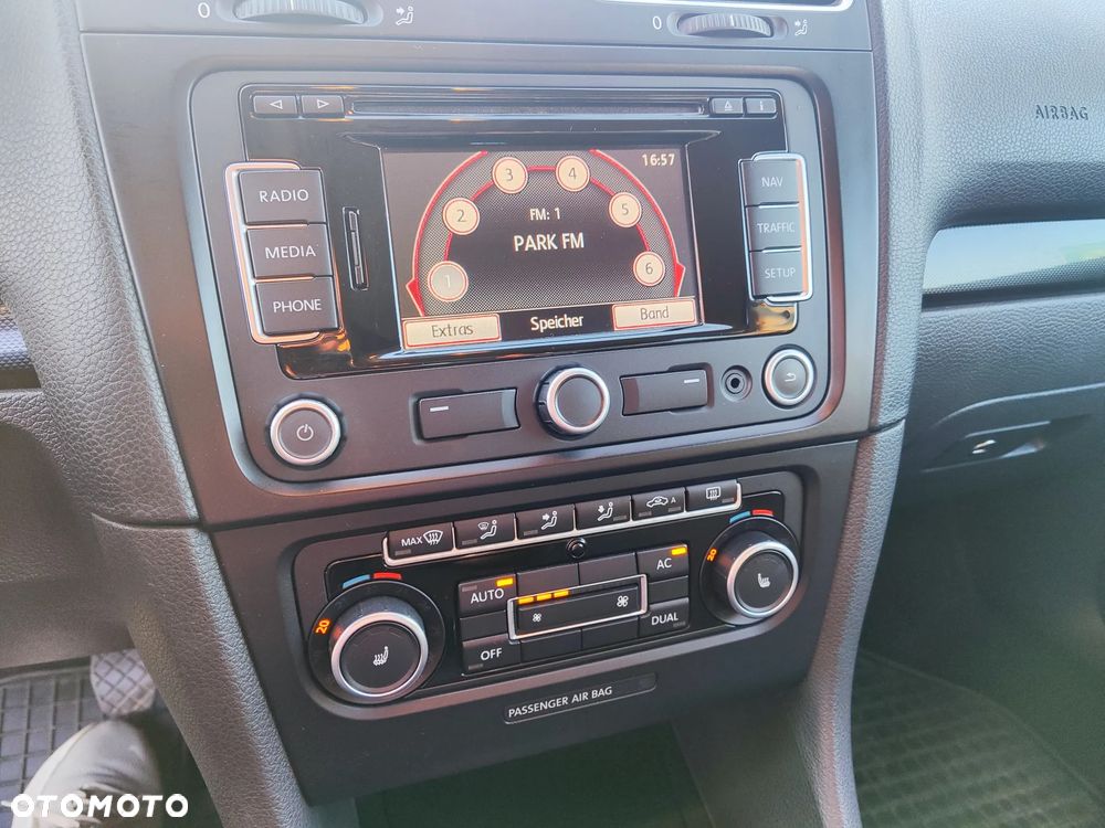 Volkswagen Golf - 19