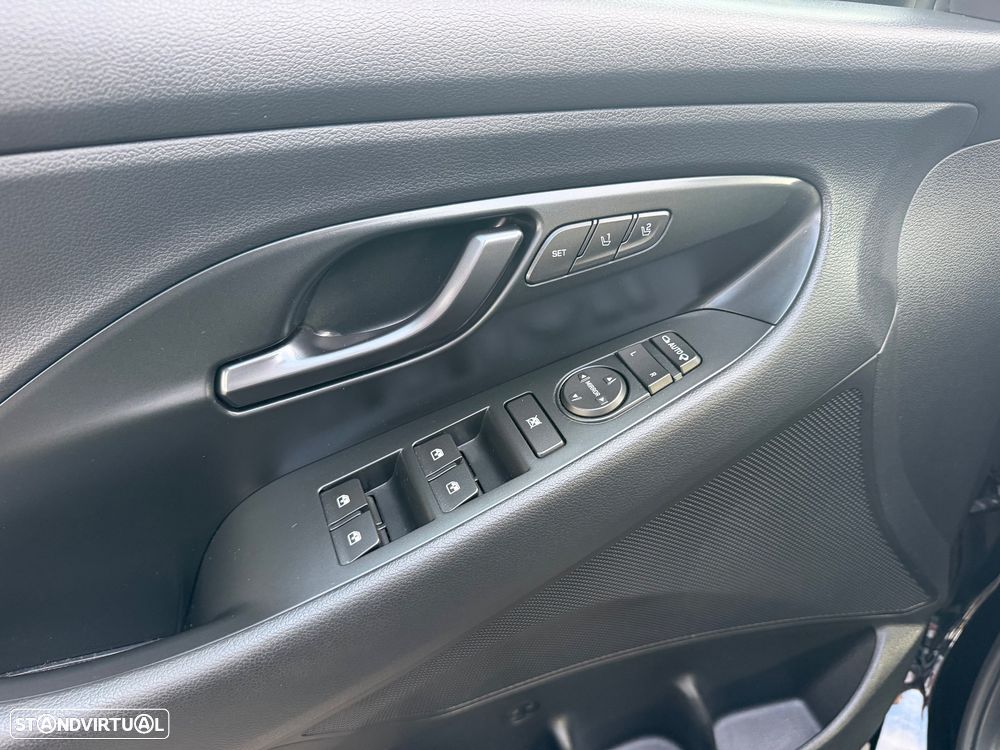 Hyundai i30 Fastback N 2.0 T-GDI Performance - 15