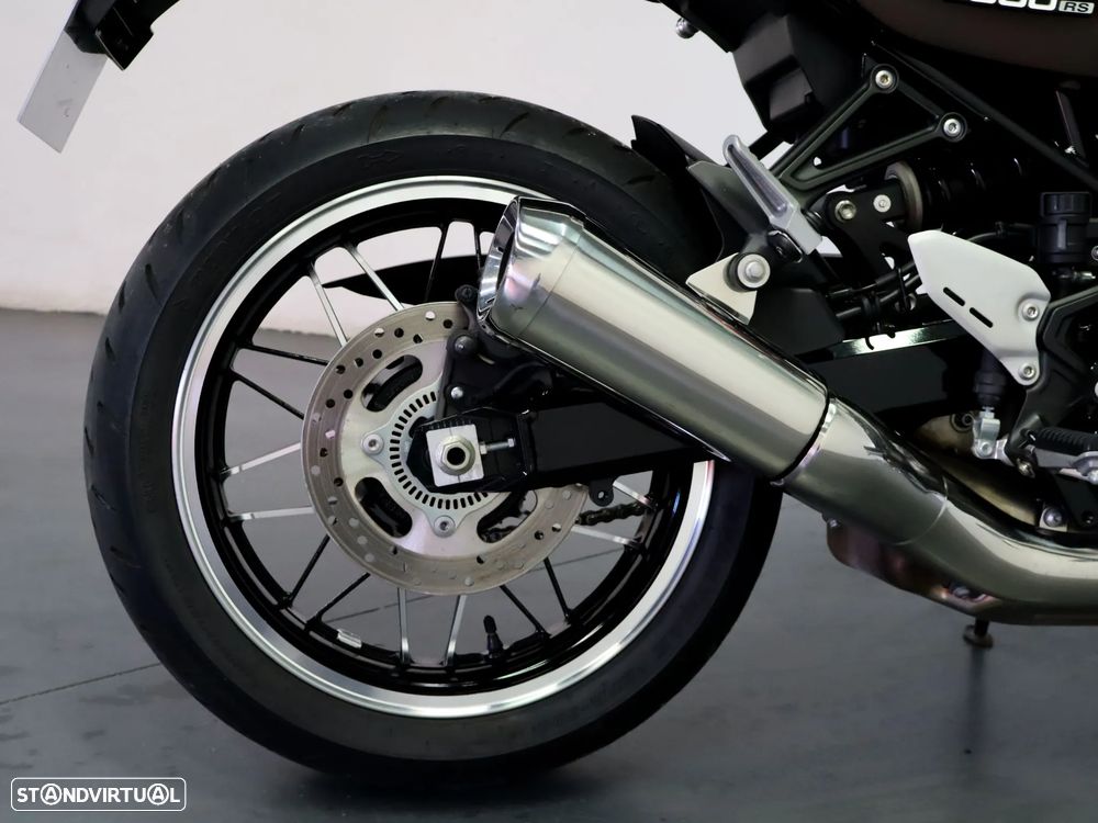 Kawasaki Z 900 RS SE - 11