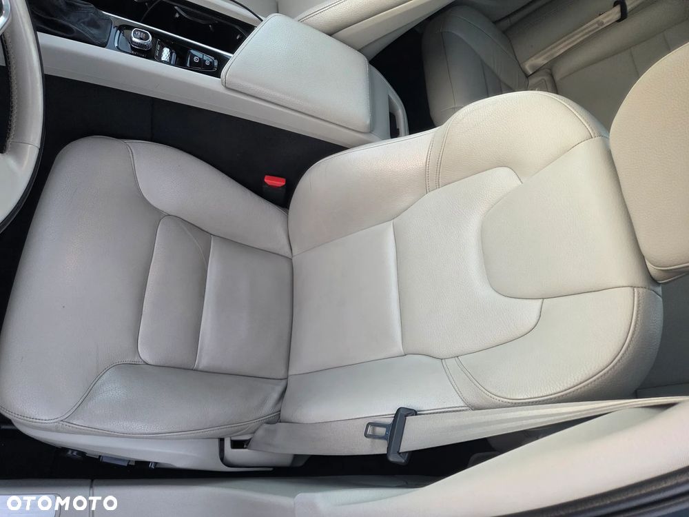 Volvo S60 T6 AWD R-Design - 13
