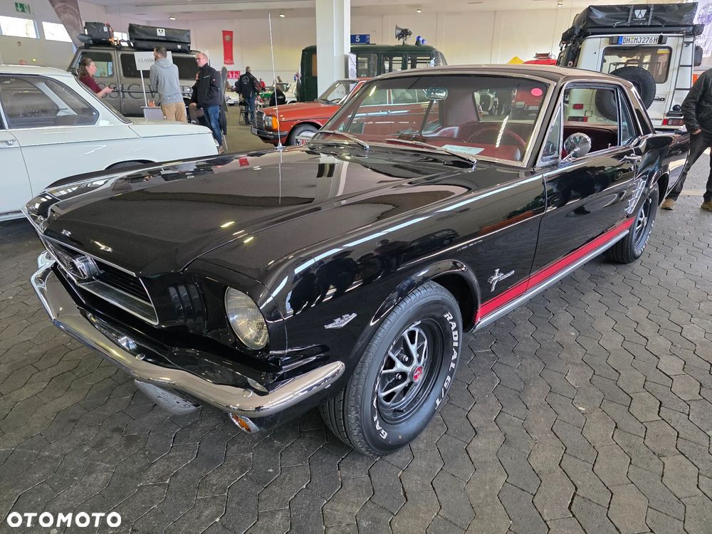 Ford Mustang - 1