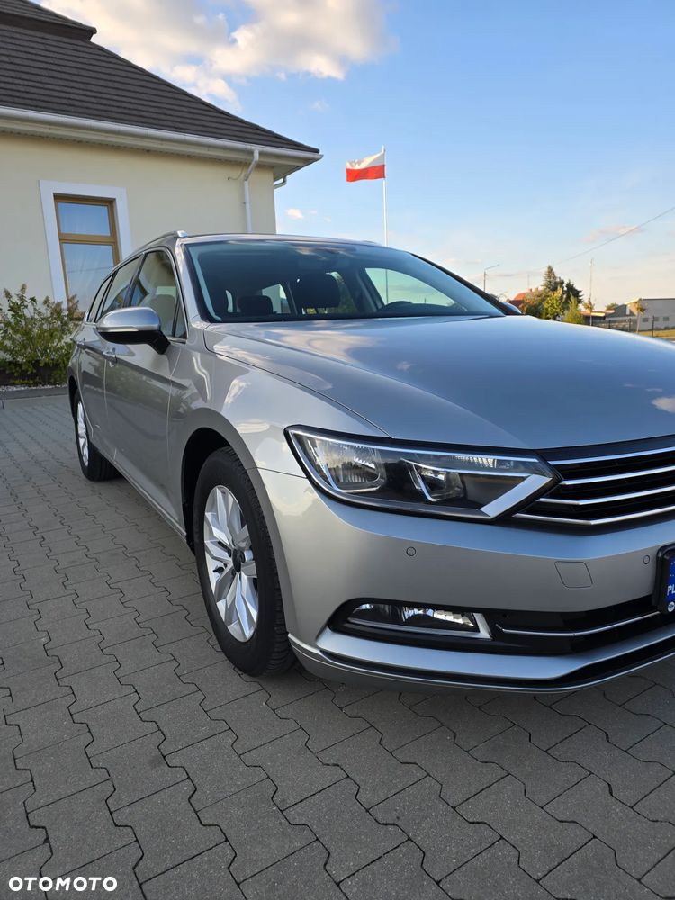 Volkswagen Passat Variant 1.6 TDI SCR DSG Comfortline - 9