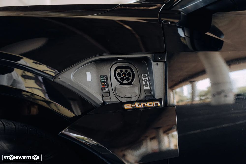 Audi e-tron 55 quattro S line - 22