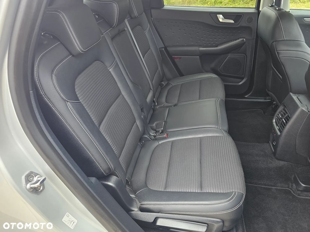 Ford Kuga - 20