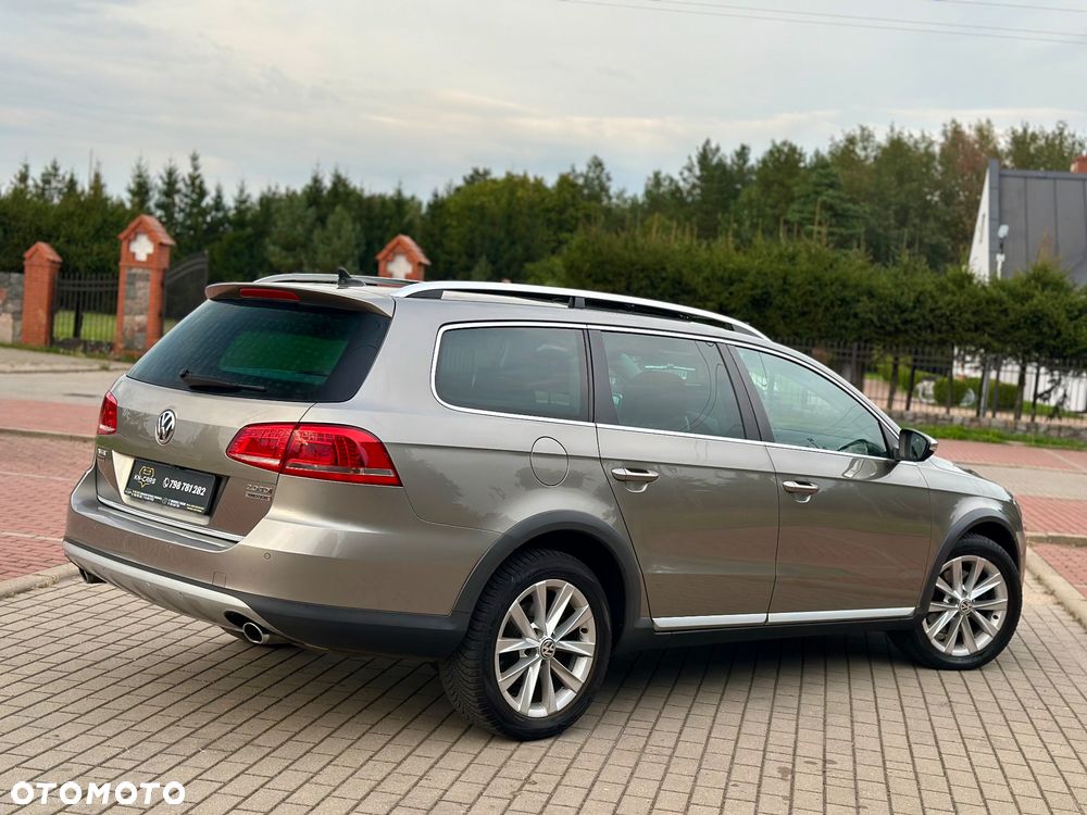 Volkswagen Passat Alltrack - 25