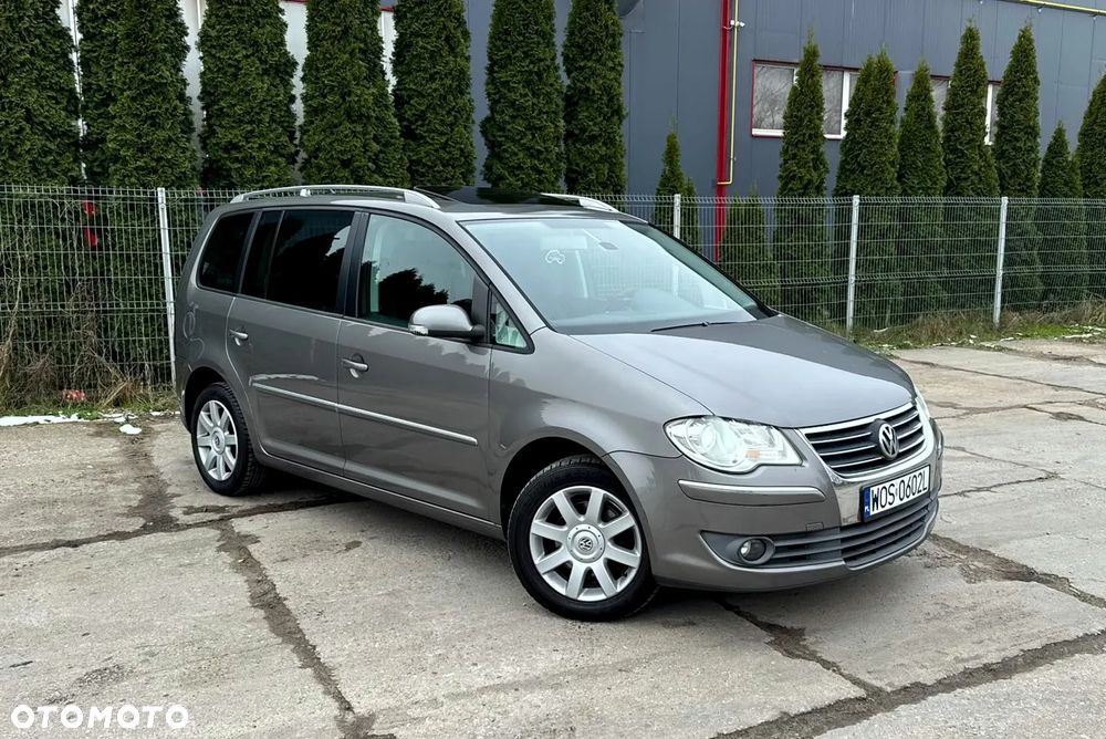 Volkswagen Touran 2.0 TDI Highline - 2