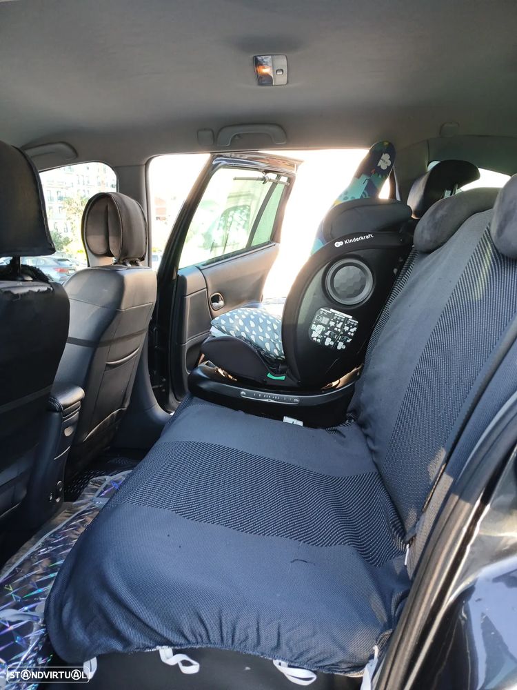 Renault Laguna Break 1.9 dCi Dynamique - 3