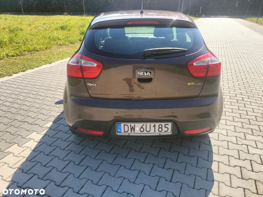 Kia Rio 1.2 XL - 4
