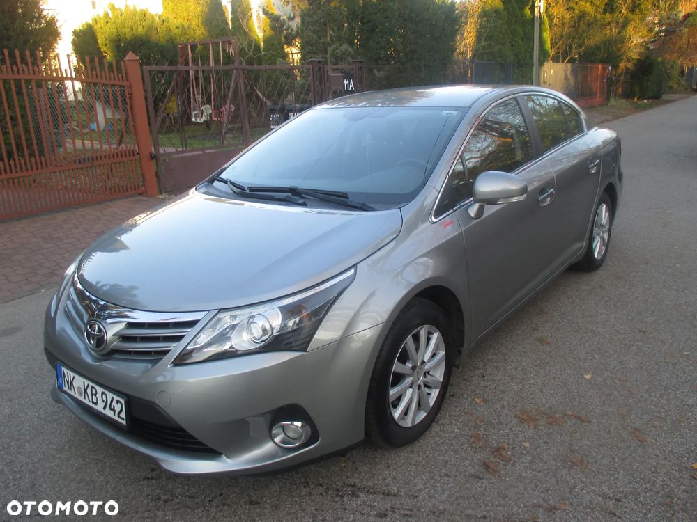 Toyota Avensis 1.8 Multidrive S Comfort - 1