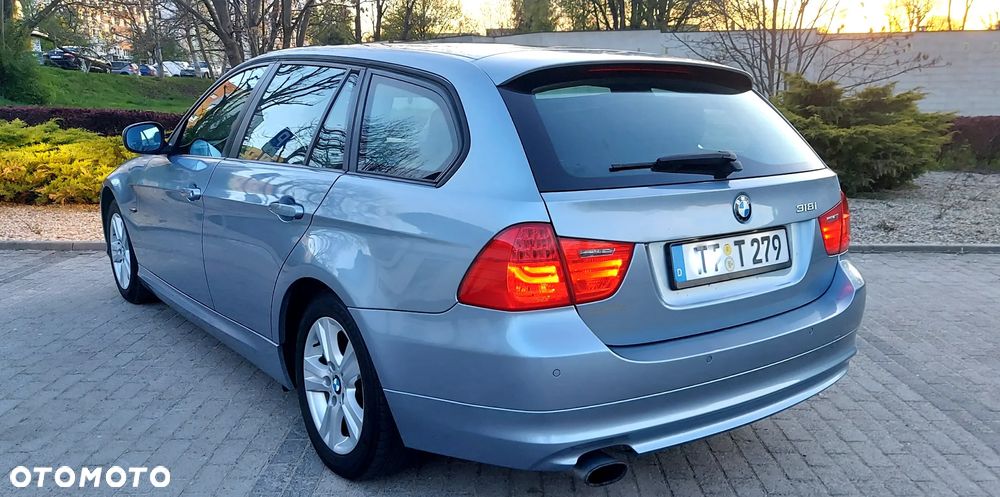 BMW Seria 3 318i Edition Exclusive - 13