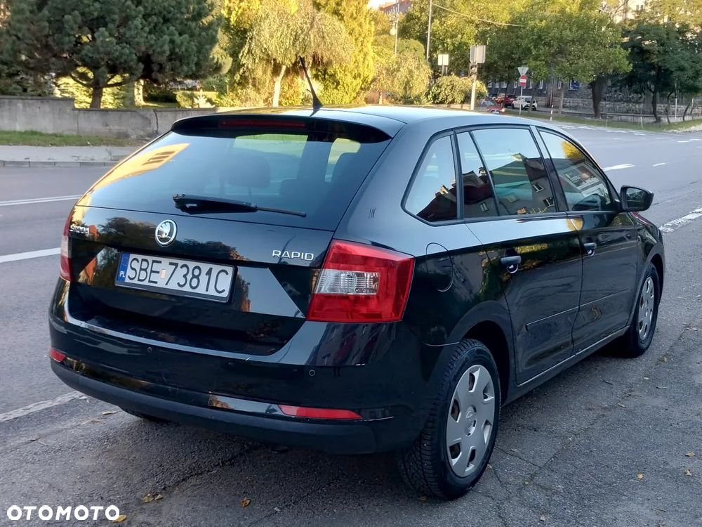 Skoda RAPID Spb 1.2 TSI Active - 2