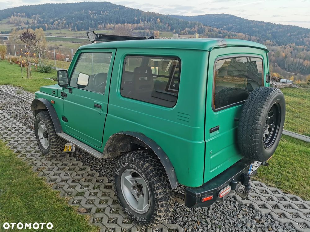 Suzuki Samurai
