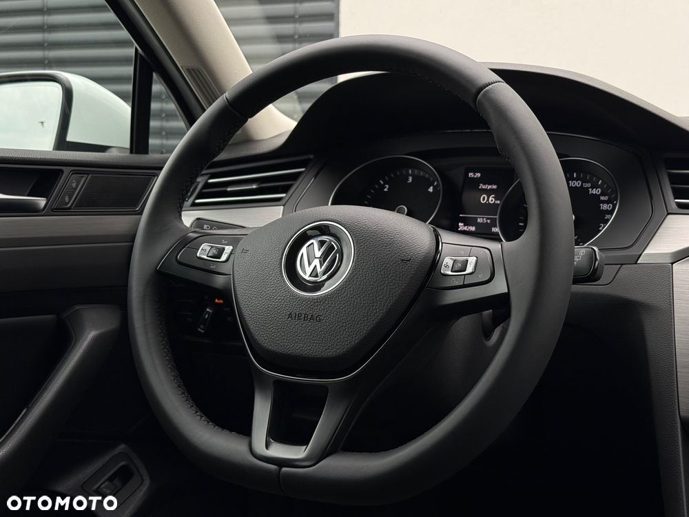 Volkswagen Passat 2.0 TDI (BlueMotion Technology) Comfortline - 10