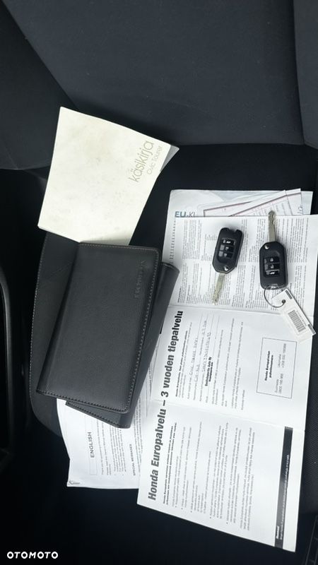 Honda Civic 1.6 i-DTEC Executive Black Edition - 37