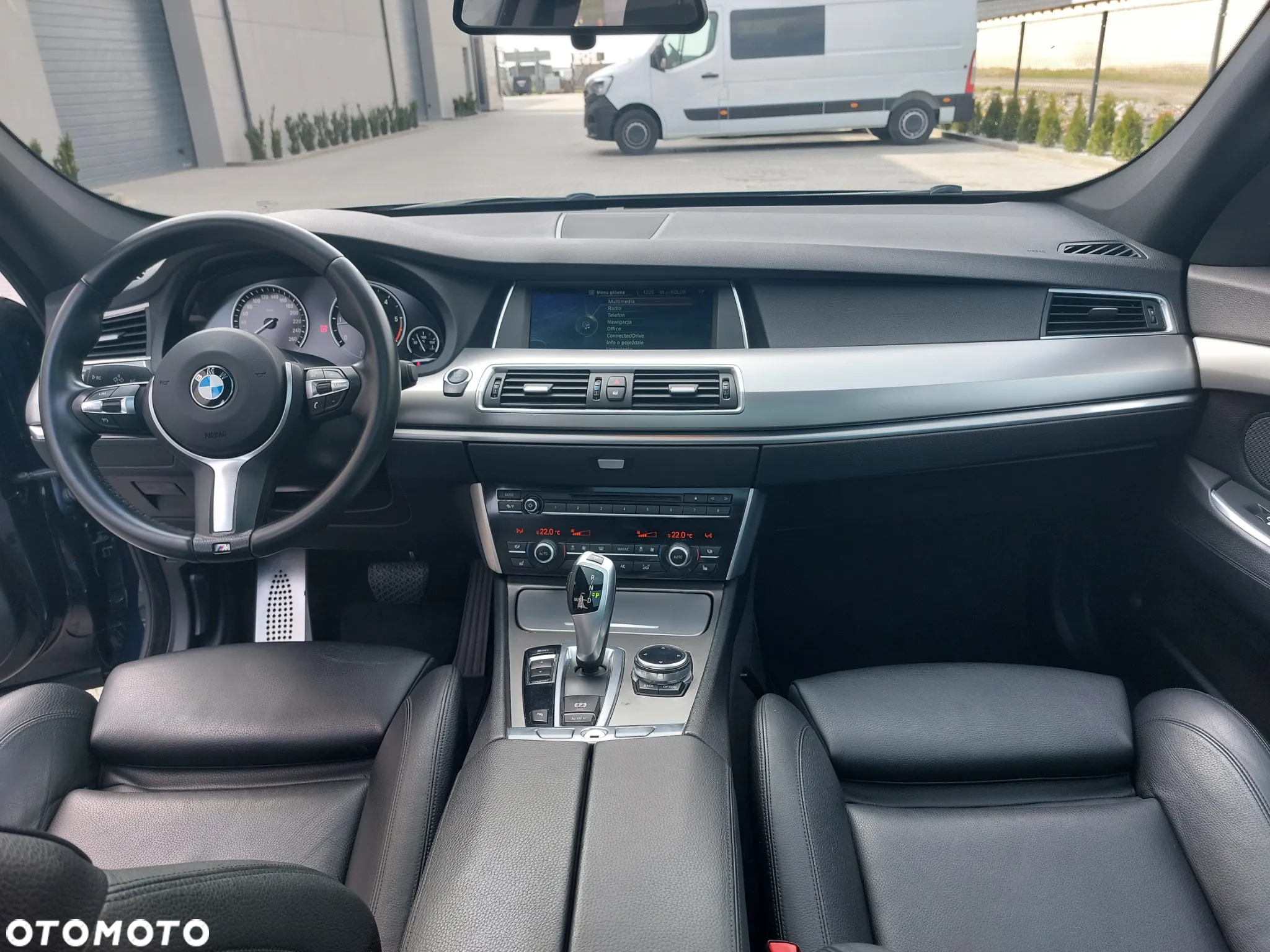 BMW 5GT - 5