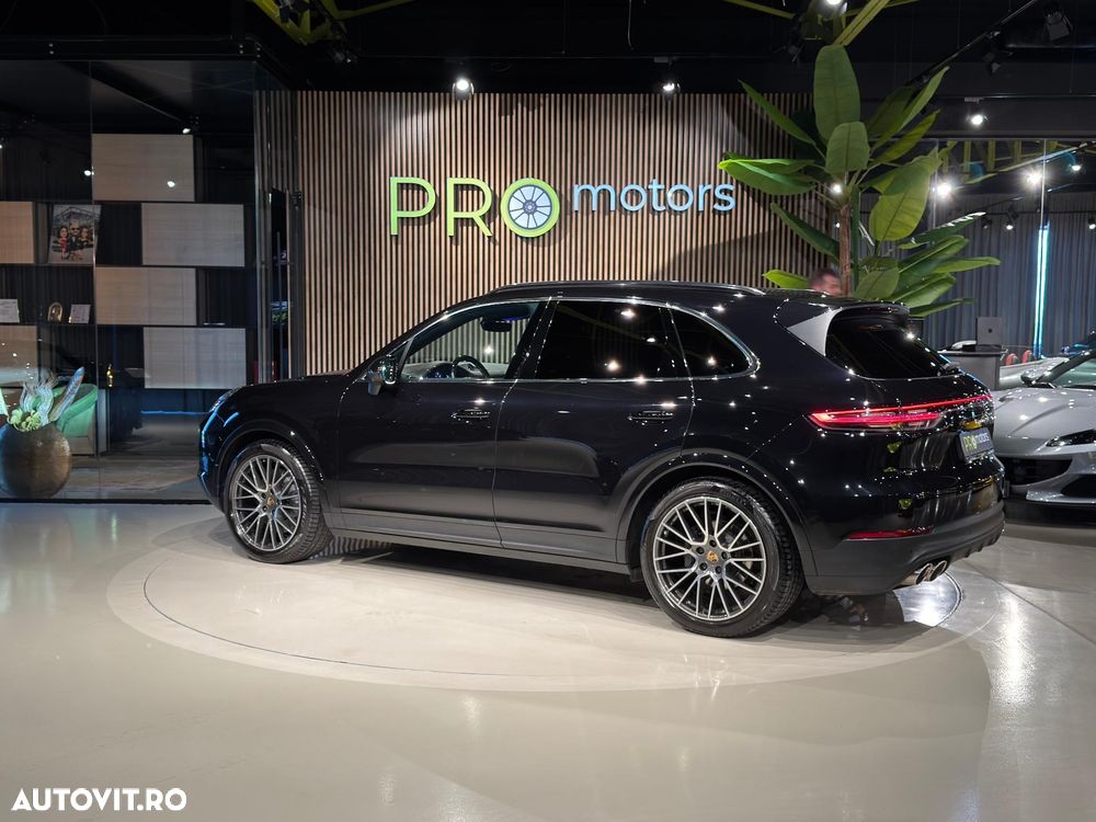 Porsche Cayenne S - 7