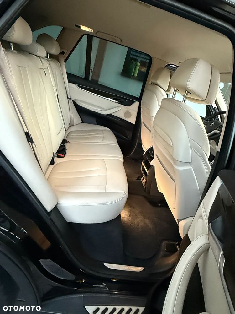 BMW X5 xDrive25d - 24