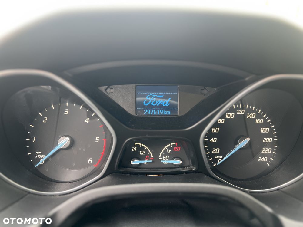 Ford Focus 1.6 TDCi Ambiente Start - 11