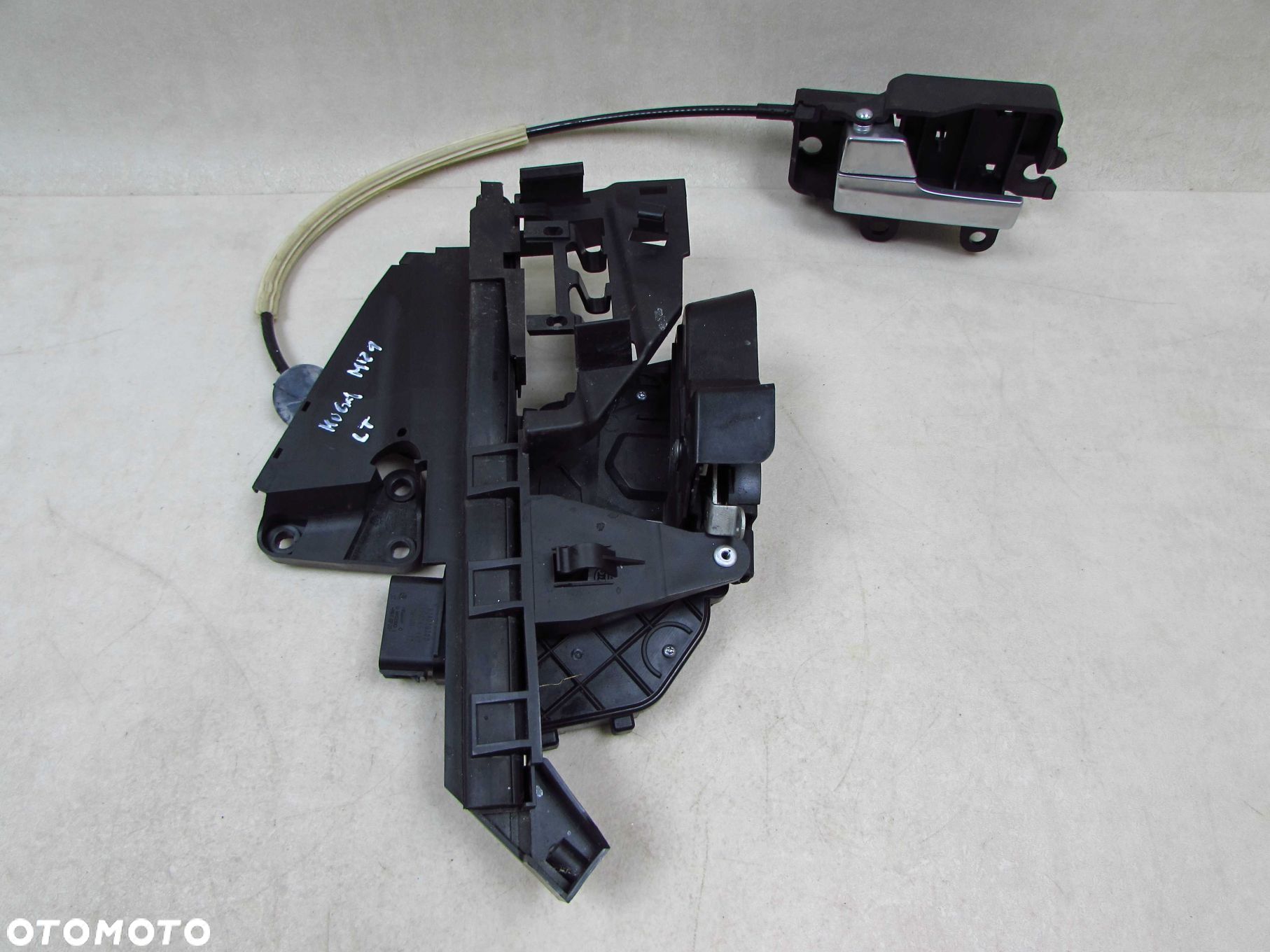 FORD KUGA MK1 08-13 ZAMEK KLAMKA DRZWI TYL LEWY 10 PIN 8V4A-S26413-EA KEYLESS - 1