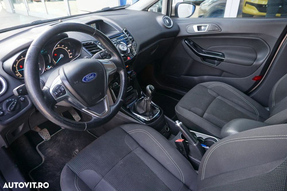 Ford Fiesta - 17