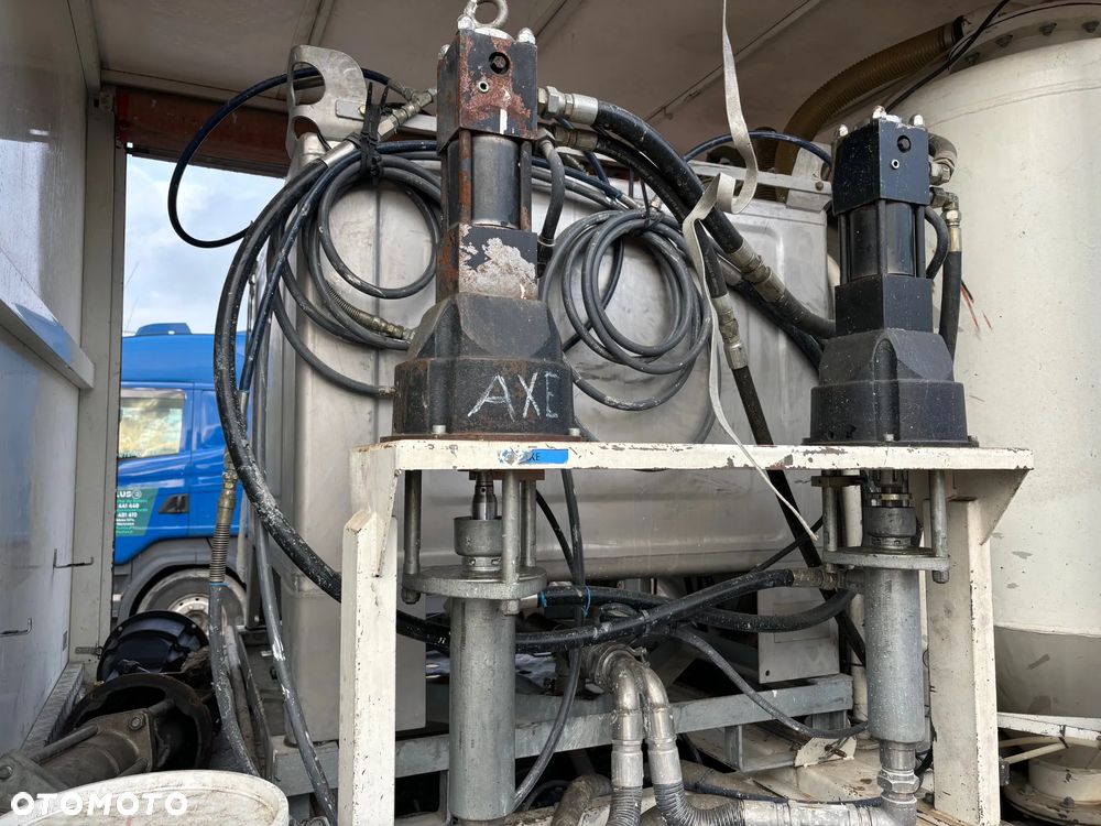 Renault Malowarka Pasów Drogowych / Malowarka Drogowa /THOMAS - 15