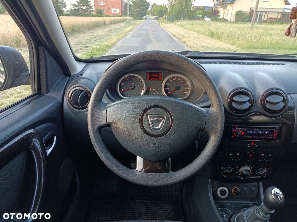 Dacia Duster 1.6 16V 4x4 Laureate - 14