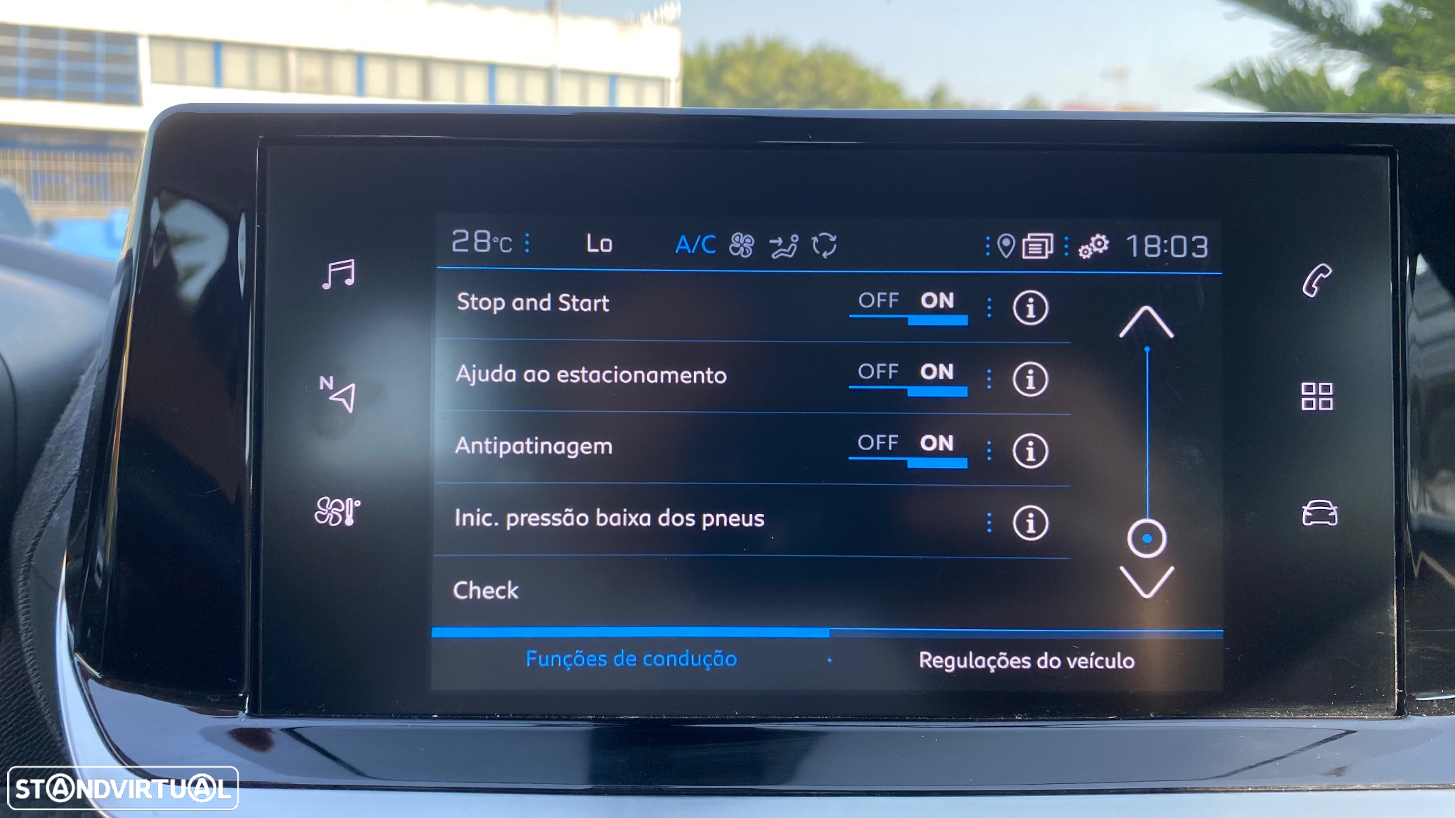 Peugeot 2008 1.2 PureTech Active - 44