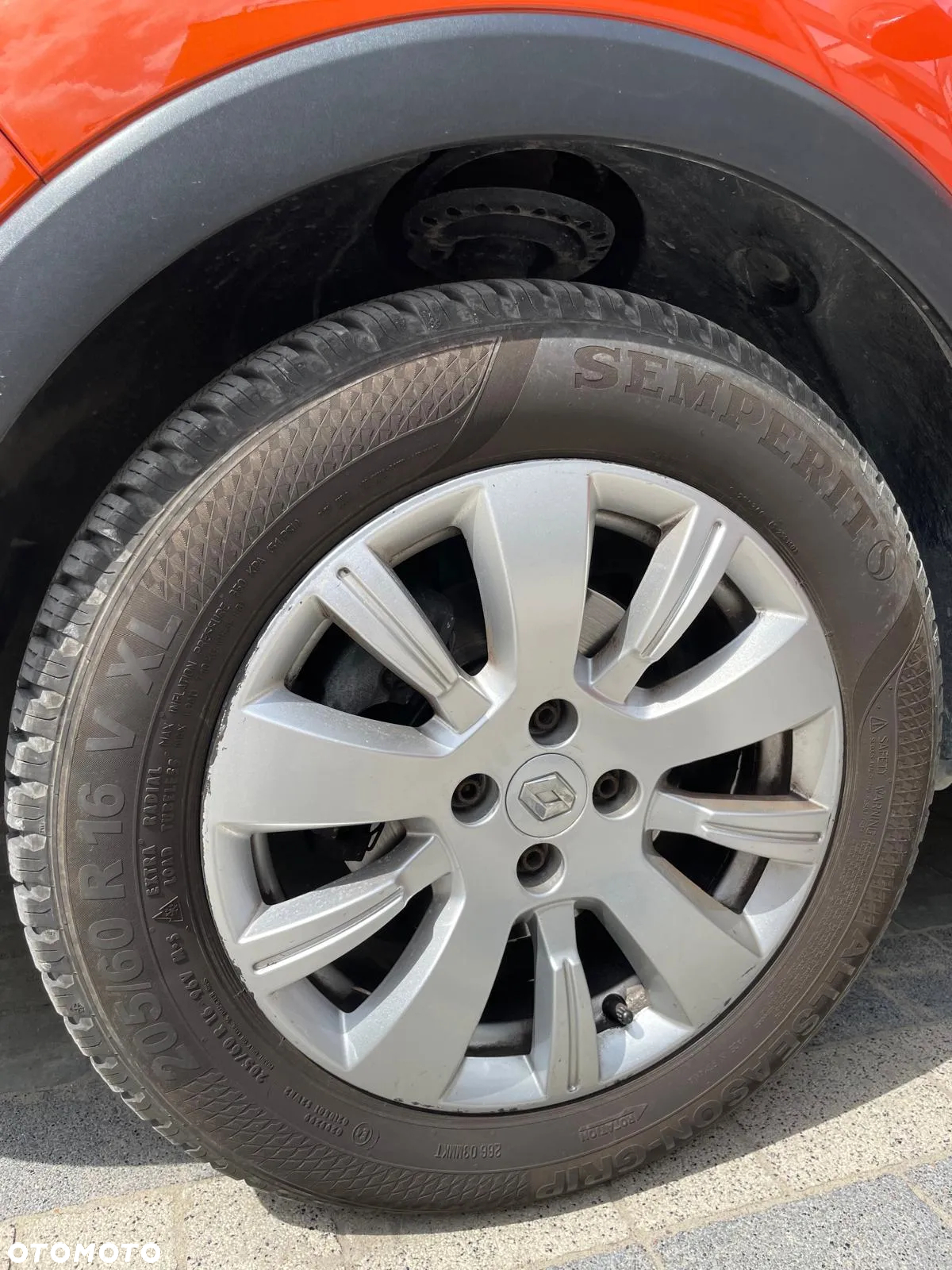 Renault Captur 1.2 TCe Zen EDC - 27