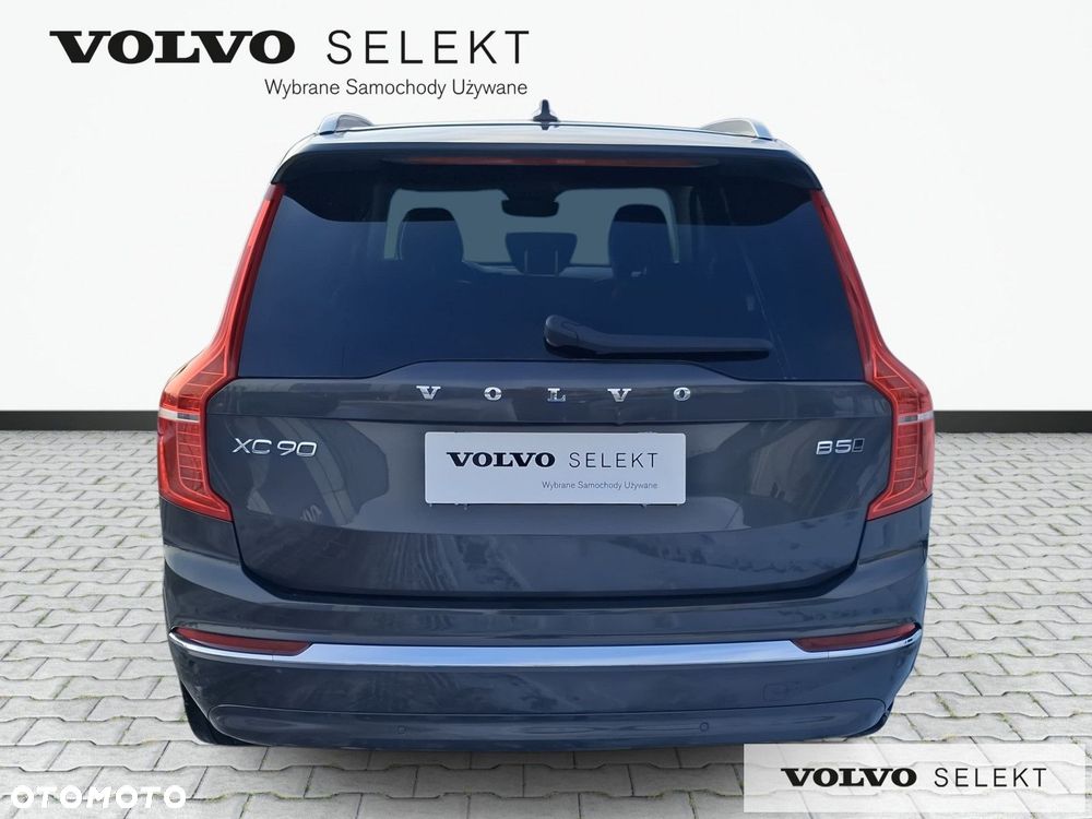 Volvo XC 90 - 9
