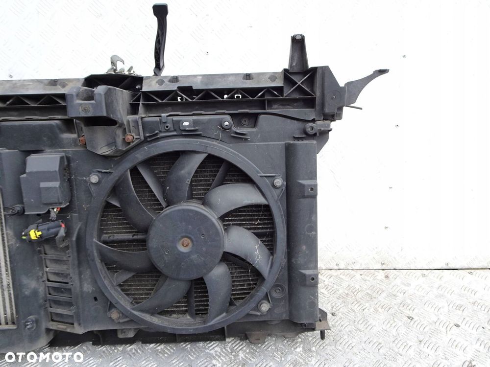 pas przedni chłodnice kpl. peugeot 3008 i 1.6 e-hdi - 3