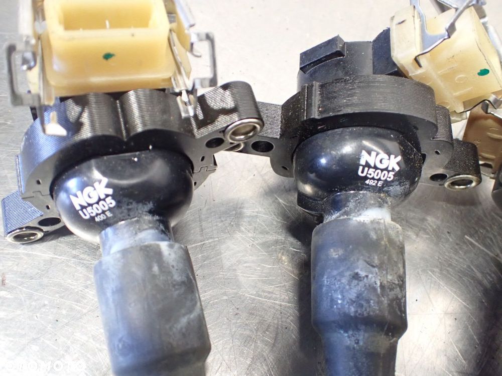 CEWKA ZAPŁONOWA BMW E39 2.5 523I M52B25 1748017  U5005 - 2