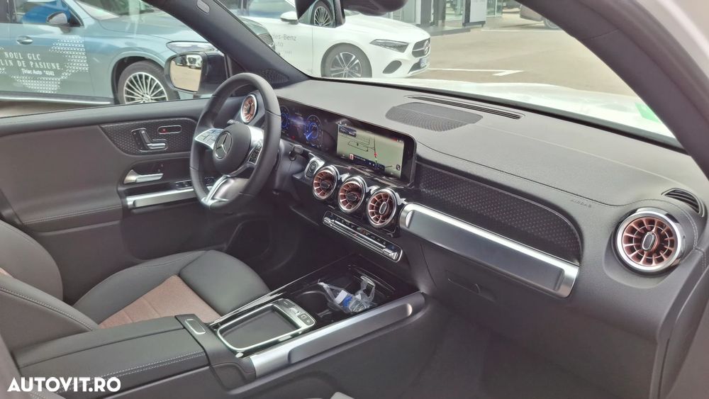 Mercedes-Benz EQB 300 4MATIC - 16