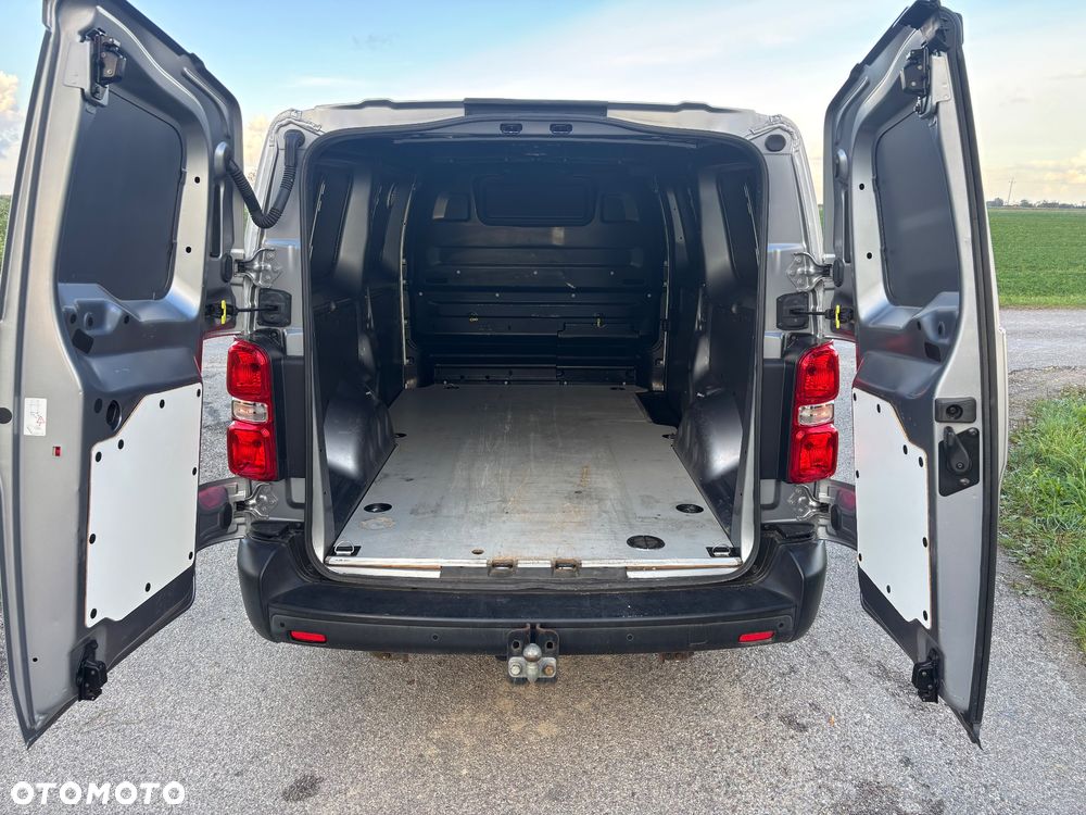 Opel Vivaro - 10