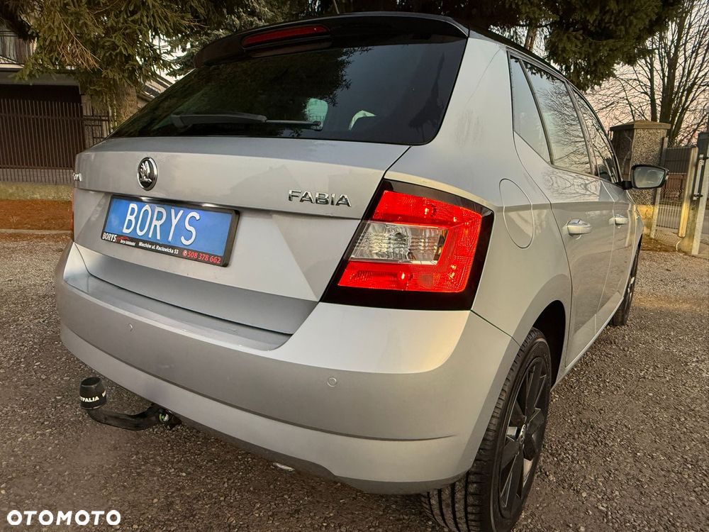 Skoda Fabia 1.0 TSI DSG Monte Carlo - 37