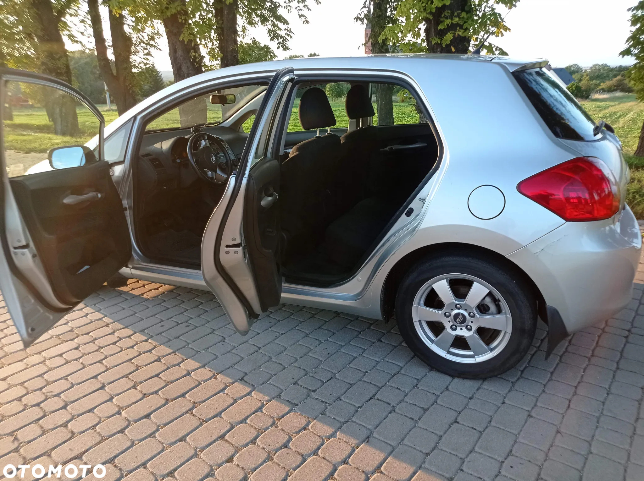 Toyota Auris 1.4 D-4D Luna MM - 3