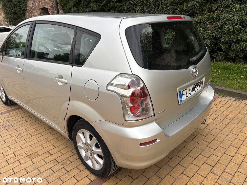 Toyota Corolla Verso - 27