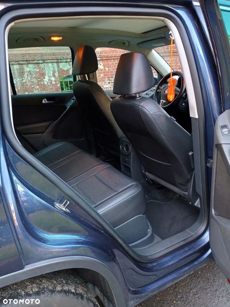 Volkswagen Tiguan - 11