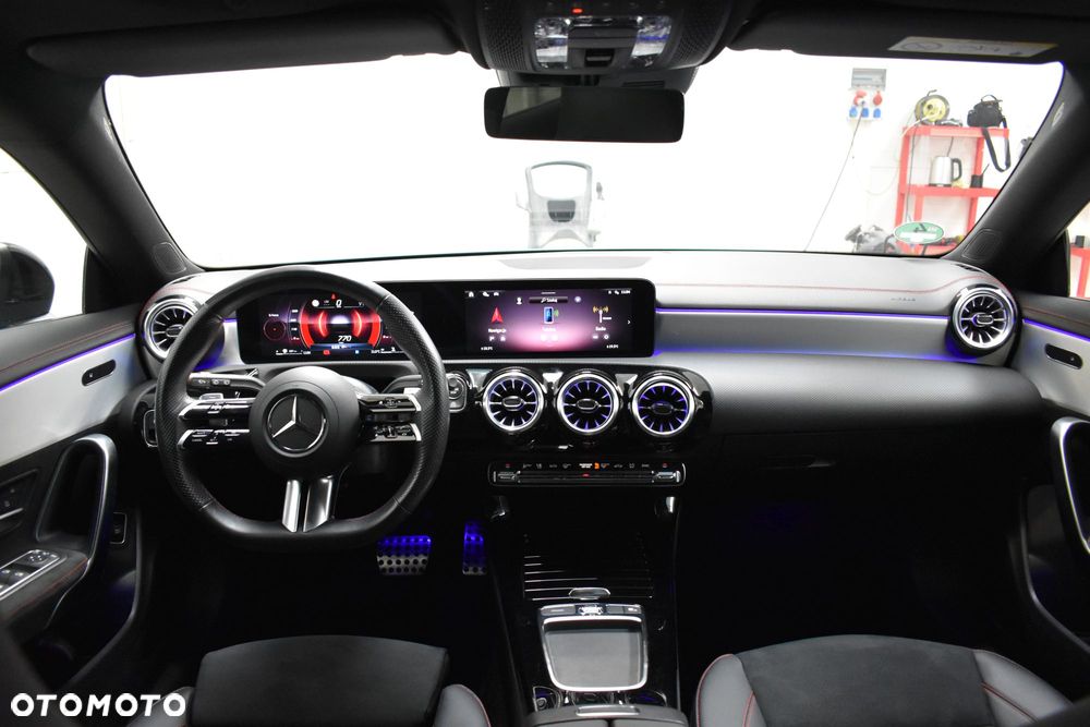 Mercedes-Benz CLA 200 d 8G-DCT AMG Line Advanced Plus - 14