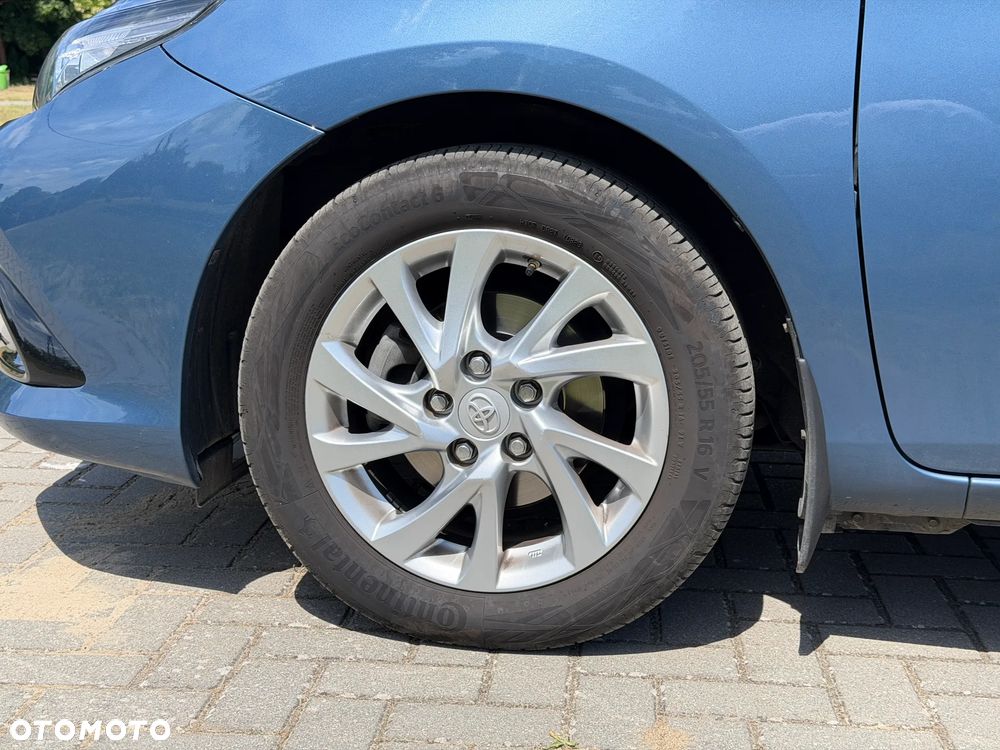 Toyota Auris 1.6 Premium Comfort - 8