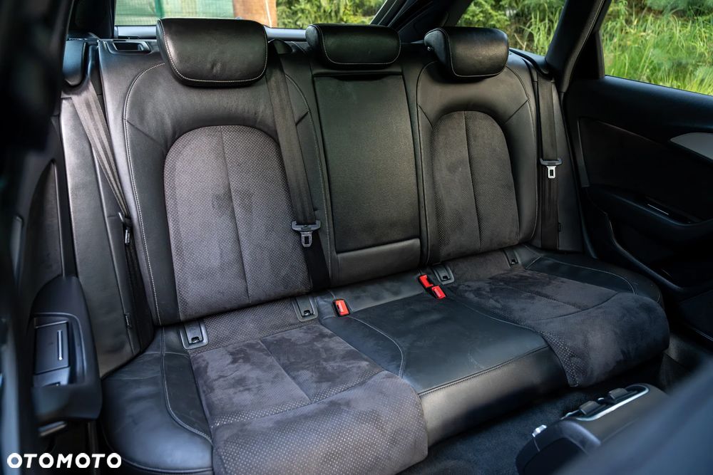 Audi A6 Avant 2.0 TDI quattro S tronic - 39