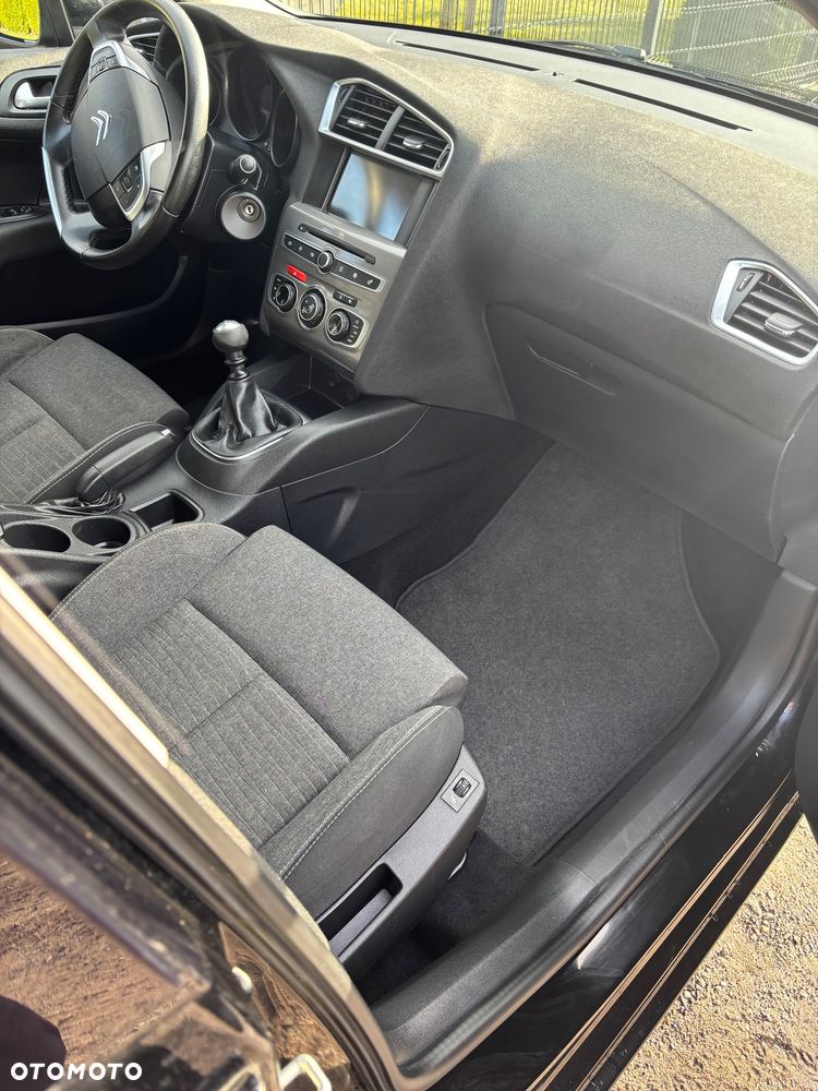 Citroën C4 PureTech 130 Stop&Start SHINE - 10